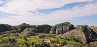 🗿 Pedras Negras de Pungo Andongo – Malanje